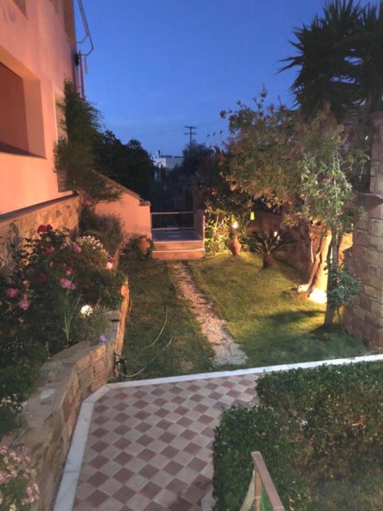 Kampos Apartment Chios Town Zewnętrze zdjęcie